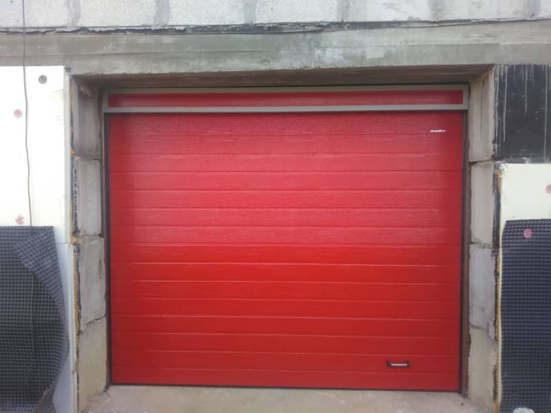 Секционные ворота DoorHan в Симферополе с установкой